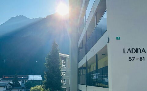Nr.63 Haus Ladina: Appartamento, Condominio, Quartier Generale, Alpi, Balcone, Sede Centrale
