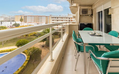 Aguamarina 7: Cielo, Acqua, Nube, Proprietà, Pianta, Tavolo, Costruzione, Sedia, Shade, Interior Design
