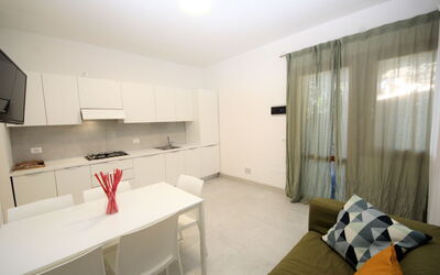 Marcello 623.6: Tavolo, Mobilia, Proprietà, Pianta, Legna, Sedia, Interior Design, Pavimento, Rettangolo, Pavimentazione