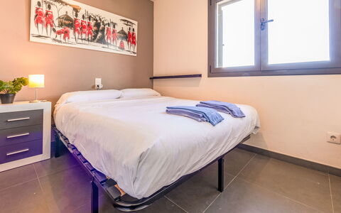 La Barca: Letto, Camera Da Letto, Interior Design, Mobilia, Lenzuolo, Camera, Pavimento, Bedding, Telaio Del Letto, Pavimentazione
