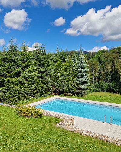 Mountain Luxe Nest & Pool