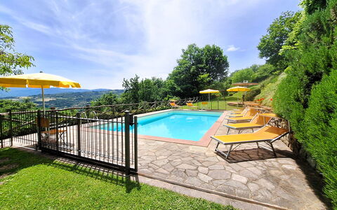 Villa Renaccio: Eco Hotel, Piscina, Villa, Hacienda, Ricorrere