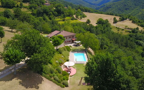 Villa Renaccio: Risorse Idriche, Paesaggio Naturale, Albero, Costruzione, Lotto, Pianta, Vegetazione, Erba, Urban Design, Area Rurale