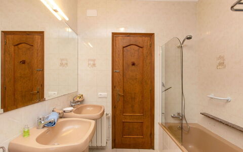 Belloc Ii: Specchio, Idraulico Fixture, Rubinetto, Lavello, Proprietà, Lavandino Del Bagno, Mobiletto Del Bagno, Bagno, Costruzione