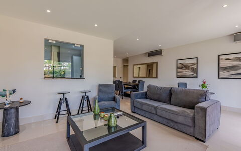 Vilamoura 171: Interior Design, Pavimentazione, Divano, Mobilia, Pavimento, Soffitto, Soggiorno, Camera, Casa