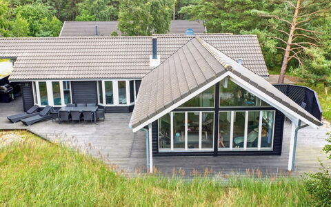 Ansgar - 150M from the Sea: Legna, Mobilia, Appartamento, Camera, Soffitto, Color Legno, Sedia, Latifoglie, Vernice, Legname