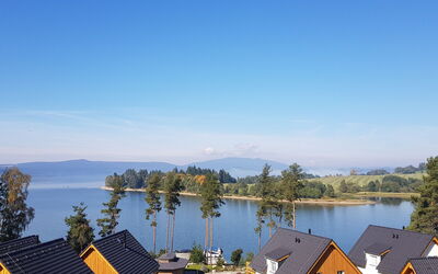 Lakeside Village 40