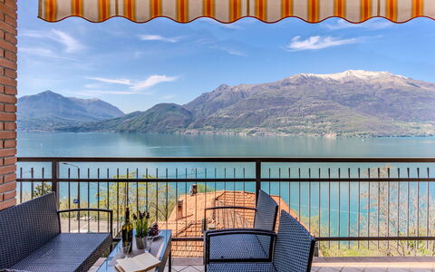 La Respuchina: Cielo, Acqua, Nube, Proprietà, Montagna, Costruzione, Blu, Luce, Azzurro, Shade