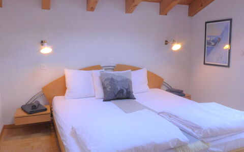 Arbgrat: Mobilia, Proprietà, Costruzione, Comfort, Azzurro, Legna, Illuminazione, Letto, Telaio Del Letto, Interior Design