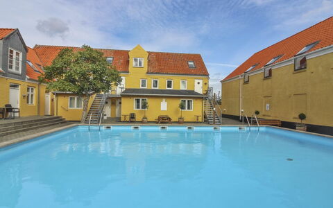 Thyrne - 500M from the Sea: Piscina, Resort Citta '