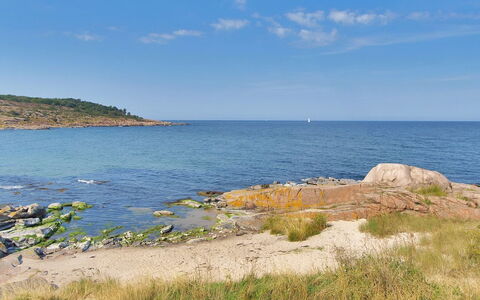Thyrne - 500M from the Sea: Blu, Acqua, Corpo D'Acqua, Costa, Risorse Idriche, Roccia, Costiera E Morfologie Oceanic, Mare, Orizzonte, Estate