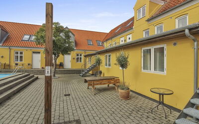 Thyrne - 500M from the Sea
