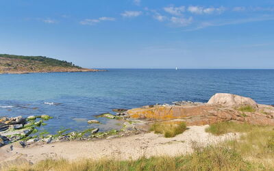 Thyrne - 500M from the Sea