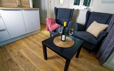 Frymburk 11: Pianta, Proprietà, Pianta Della Casa, Costruzione, Vaso Di Fiori, Illuminazione, Interior Design, Legna, Pavimentazione, Pavimento