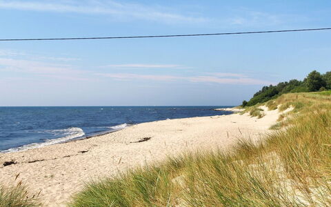 Greta - 200M from the Sea: Blu, Corpo D'Acqua, Costa, Spiaggia, Costiera E Morfologie Oceanic, Riva, Mare, Estate, Sabbia