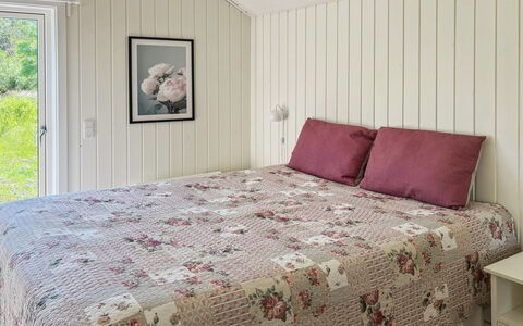 Greta - 200M from the Sea: Legna, Camera Da Letto, Biancheria, Lenzuolo, Tessile, Letto, Interior Design, Pavimento, Pavimentazione, Bedding