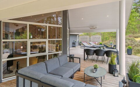 Bergulv - 75M from the Sea: Legna, Mobilia, Appartamento, Camera, Soffitto, Color Legno, Sedia, Latifoglie, Vernice, Legname
