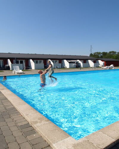 Lutz - 6Km from the Sea