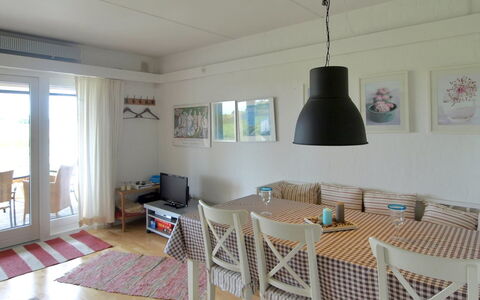 Thorke - 5Km from the Sea: Tetto, Casa, Porta, Villetta, Shade, Raccordo, Cortile, Estate, Backyard