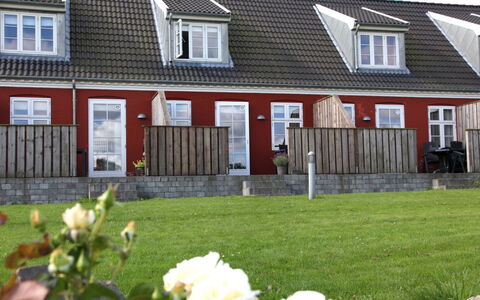 Karoline - 6Km from the Sea: Legna, Casa, Villetta, Casa, Tetto, Area Rurale, Raccordo, Log Cabin, Edifici Giardino, Latifoglie