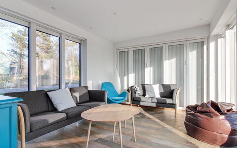 Benna - 120M from the Sea: Mobilia, Interior Design, Pavimento In Legno, Pavimentazione, Pavimento, Legna, Soffitto, Pavimento Laminato, Casa, Soggiorno