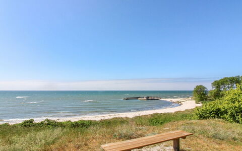 Benna - 120M from the Sea: Blu, Acqua, Corpo D'Acqua, Risorse Idriche, Ambiente Naturale, Costa, Orizzonte, Costiera E Morfologie Oceanic, Mare, Spiaggia