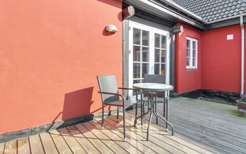 Gisella - 6Km from the Sea: Legna, Casa, Villetta, Casa, Tetto, Area Rurale, Raccordo, Log Cabin, Edifici Giardino, Latifoglie