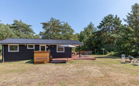 Gottfrieda - 300M from the Sea: Legna, Casa, Villetta, Casa, Tetto, Area Rurale, Raccordo, Log Cabin, Edifici Giardino, Latifoglie
