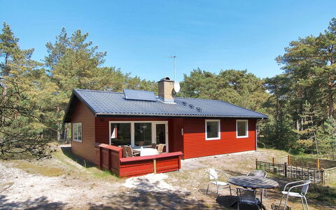 Apelone - 300M from the Sea: Legna, Casa, Villetta, Casa, Tetto, Area Rurale, Raccordo, Log Cabin, Edifici Giardino, Latifoglie