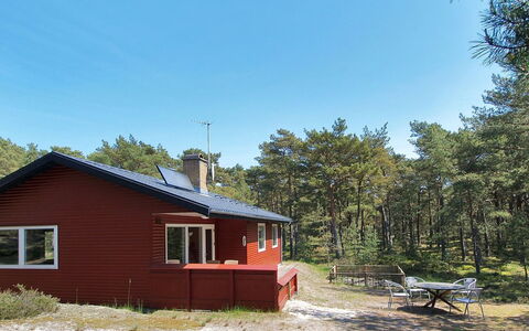 Apelone - 300M from the Sea: Legna, Casa, Villetta, Casa, Tetto, Area Rurale, Raccordo, Log Cabin, Edifici Giardino, Latifoglie