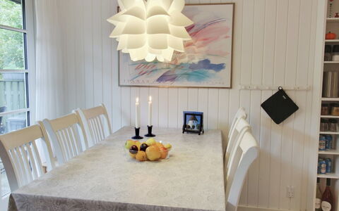 Tume - 200M from the Sea: Mobilia, Interior Design, Tavolo, Sala Da Pranzo, Sedia, Cucina & Sala Da Pranzo Tavolo, Lampadario, Soffitto, Camera, Lampada