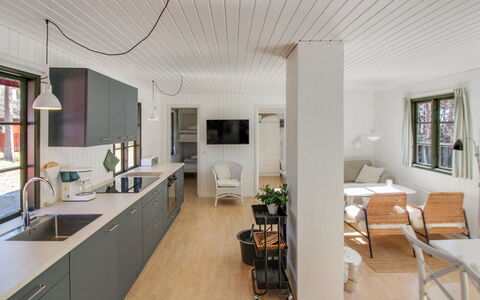 Jale - 50M from the Sea: Legna, Casa, Villetta, Casa, Tetto, Area Rurale, Raccordo, Log Cabin, Edifici Giardino, Latifoglie