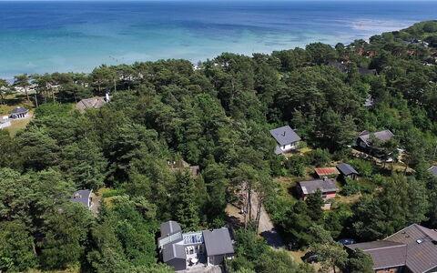 Muriel - 150M from the Sea: Legna, Casa, Villetta, Casa, Tetto, Area Rurale, Raccordo, Log Cabin, Edifici Giardino, Latifoglie