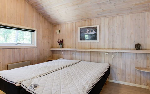 Sylvia - 900M from the Sea: Legna, Soffitto, Interior Design, Pavimentazione, Pavimento, Camera Da Letto, Camera, Mobilia, Casa, Letto