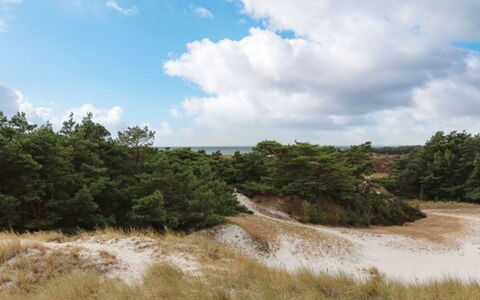 Minka - 300M from the Sea: Legna, Casa, Villetta, Casa, Tetto, Area Rurale, Raccordo, Log Cabin, Edifici Giardino, Latifoglie