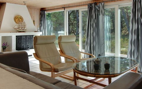 Minka - 300M from the Sea: Legna, Casa, Villetta, Casa, Tetto, Area Rurale, Raccordo, Log Cabin, Edifici Giardino, Latifoglie