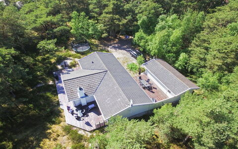 Minka - 300M from the Sea: Legna, Casa, Villetta, Casa, Tetto, Area Rurale, Raccordo, Log Cabin, Edifici Giardino, Latifoglie