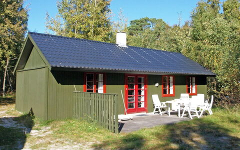 Tom - 125M from the Sea: Legna, Casa, Villetta, Casa, Tetto, Area Rurale, Raccordo, Log Cabin, Edifici Giardino, Latifoglie