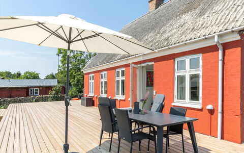 Elize - 250M from the Sea