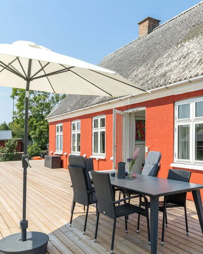 Elize - 250M from the Sea