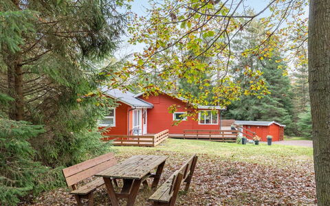 Jaarne - 800M from the Sea: Legna, Casa, Villetta, Casa, Tetto, Area Rurale, Raccordo, Log Cabin, Edifici Giardino, Latifoglie