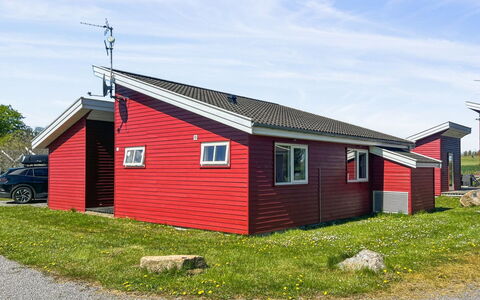 Carlie - 2.8Km from the Sea: Legna, Casa, Villetta, Casa, Tetto, Area Rurale, Raccordo, Log Cabin, Edifici Giardino, Latifoglie