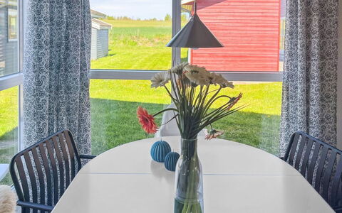 Carlie - 2.8Km from the Sea: Legna, Casa, Villetta, Casa, Tetto, Area Rurale, Raccordo, Log Cabin, Edifici Giardino, Latifoglie