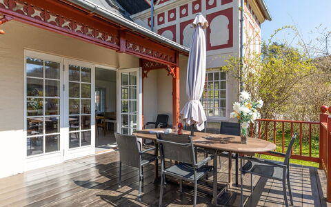 Anina - 400M from the Sea: Legna, Casa, Villetta, Casa, Tetto, Area Rurale, Raccordo, Log Cabin, Edifici Giardino, Latifoglie