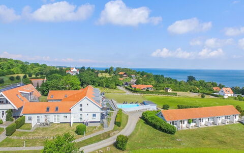 Hertha - 500M from the Sea: Legna, Casa, Villetta, Casa, Tetto, Area Rurale, Raccordo, Log Cabin, Edifici Giardino, Latifoglie