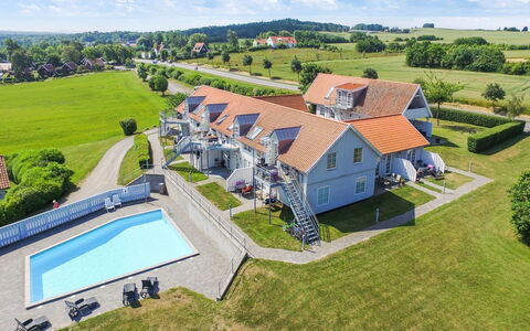 Hertha - 500M from the Sea: Legna, Casa, Villetta, Casa, Tetto, Area Rurale, Raccordo, Log Cabin, Edifici Giardino, Latifoglie