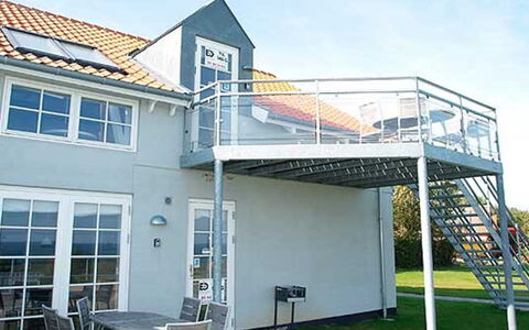 Hertha - 500M from the Sea: Legna, Casa, Villetta, Casa, Tetto, Area Rurale, Raccordo, Log Cabin, Edifici Giardino, Latifoglie