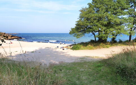 Seba - 500M from the Sea: Legna, Casa, Villetta, Casa, Tetto, Area Rurale, Raccordo, Log Cabin, Edifici Giardino, Latifoglie