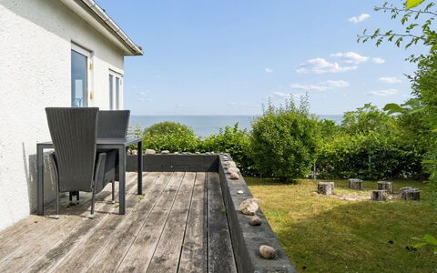 Ensio - 150M from the Sea: Cielo, Orizzonte, Nube, Mare, Oceano, Costiera E Morfologie Oceanic, Costa, Deck, Shade, Riva