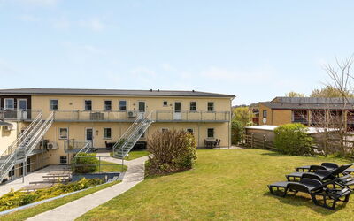 Hermann - 100M from the Sea